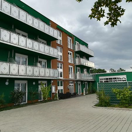 Jura Hotel ニュルンベルク エクステリア 写真