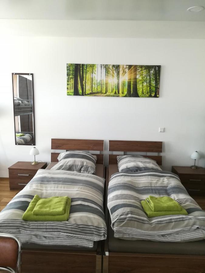 Jura Hotel ニュルンベルク エクステリア 写真