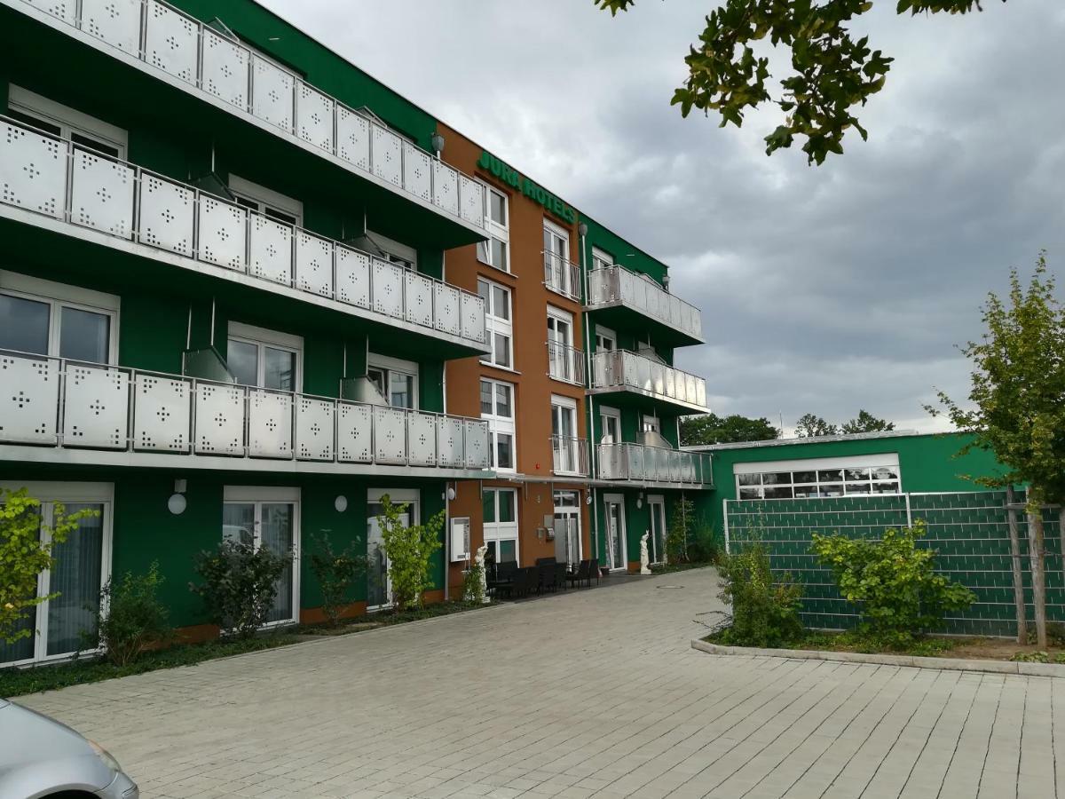 Jura Hotel ニュルンベルク エクステリア 写真